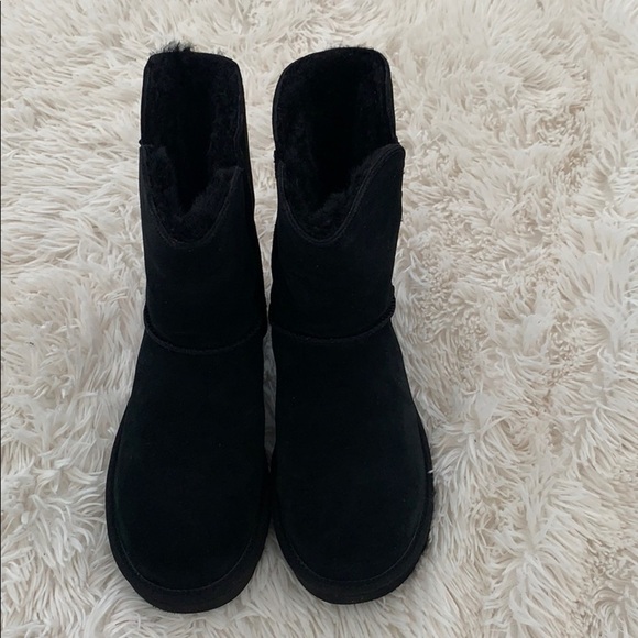 UGG Marciela 2 genuine shearling black boots - Picture 4 of 7